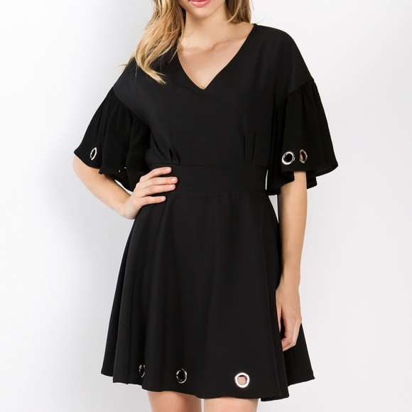 Professional Gromet Dress with a TWIST! Gromets! - Picture 6 of 8